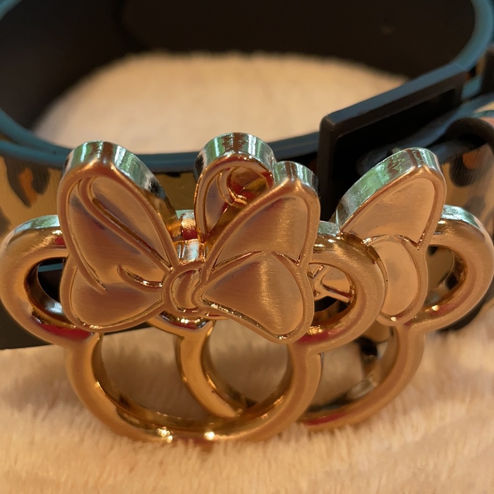 Disney Minnie Mouse Cheetah Print Belt - Size Medium - Picture 4 of 12
